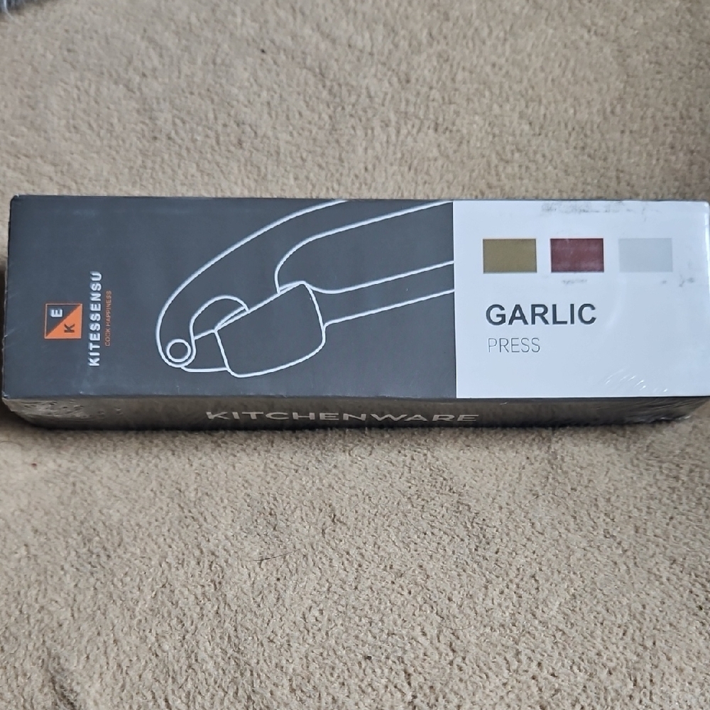 Kitsessensu Garlic Press